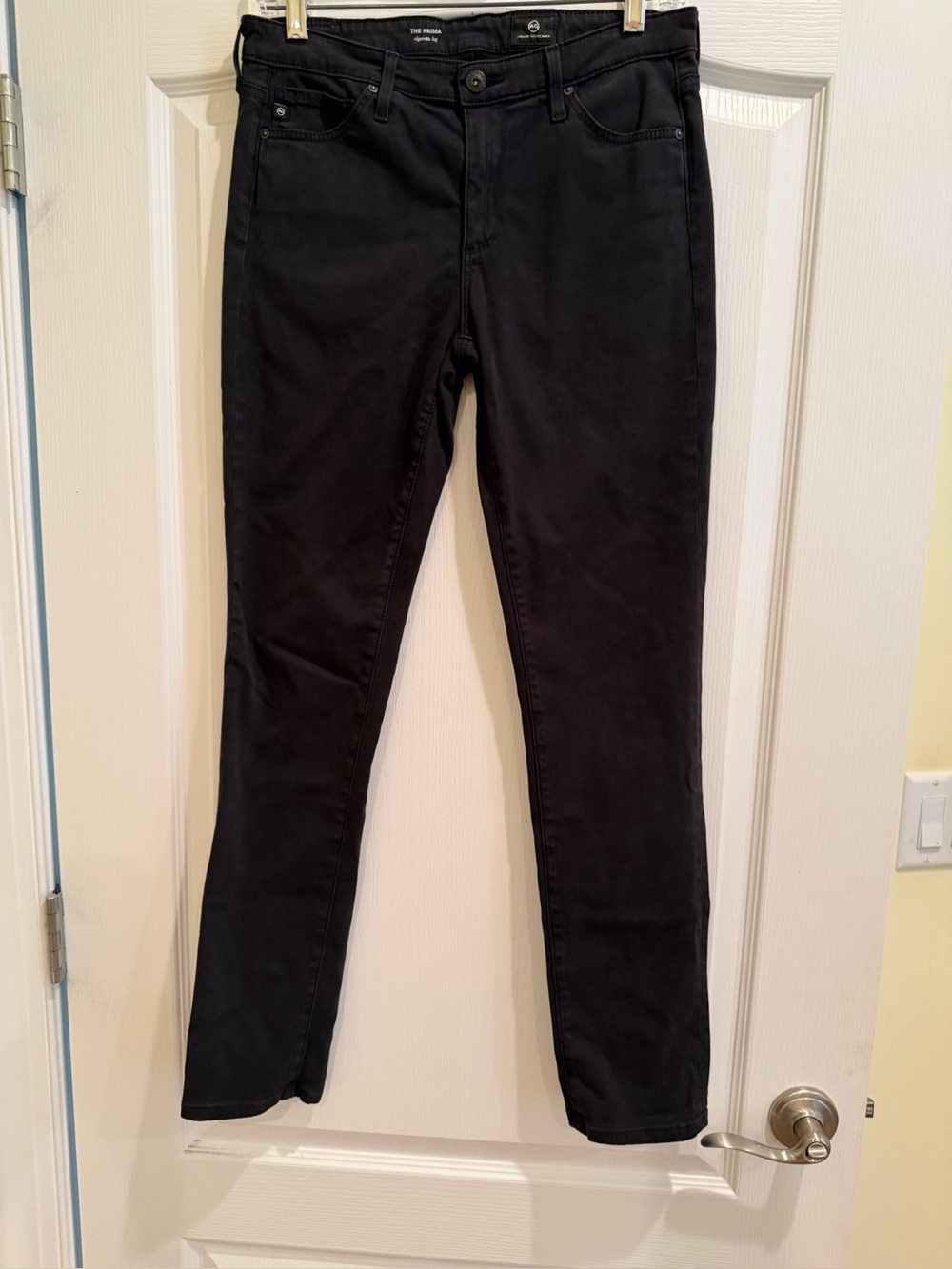 Ag Adriano Goldschmied Women's Straight Leg Jeans in Black